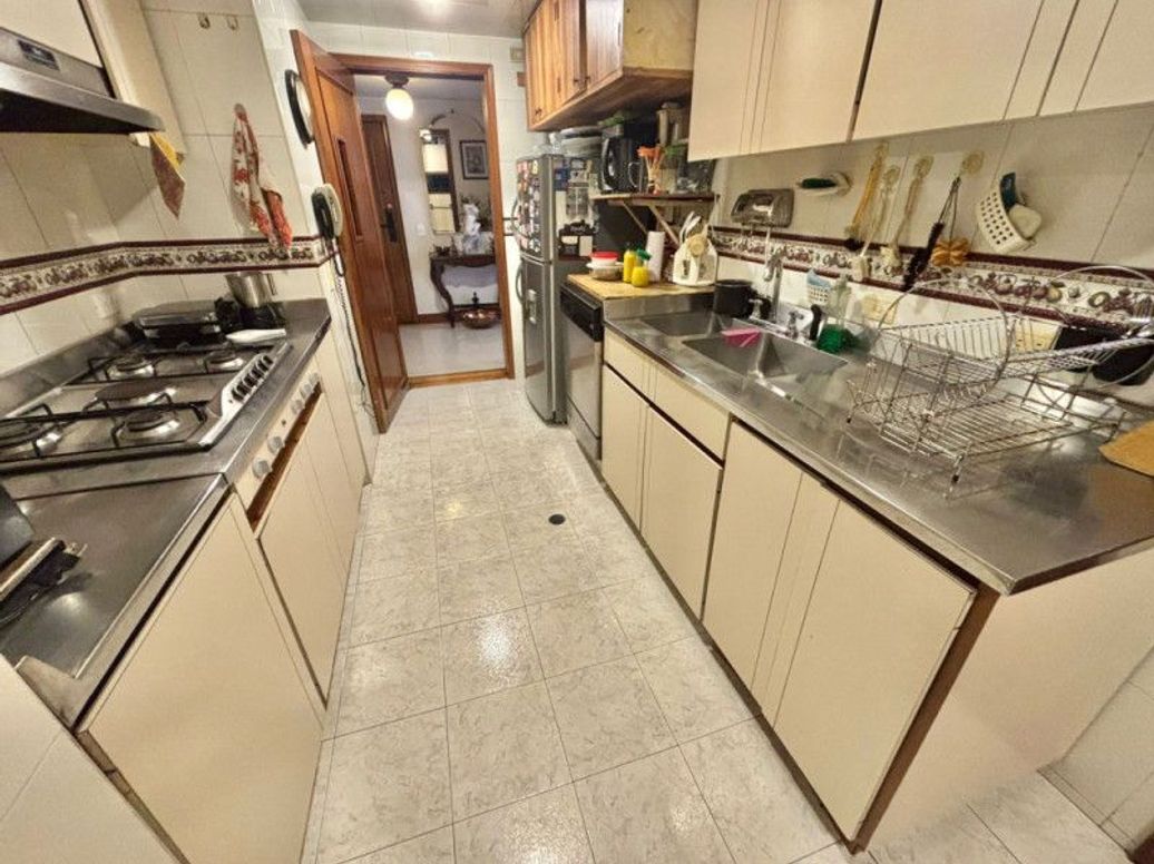 Apartamento de 3 alcobas en venta en Santa Barbara Central, Bogotá, 180 m² · foto 8 de 20
