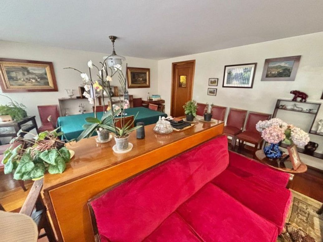 Apartamento de 3 alcobas en venta en Santa Barbara Central, Bogotá, 180 m² · foto 2 de 20