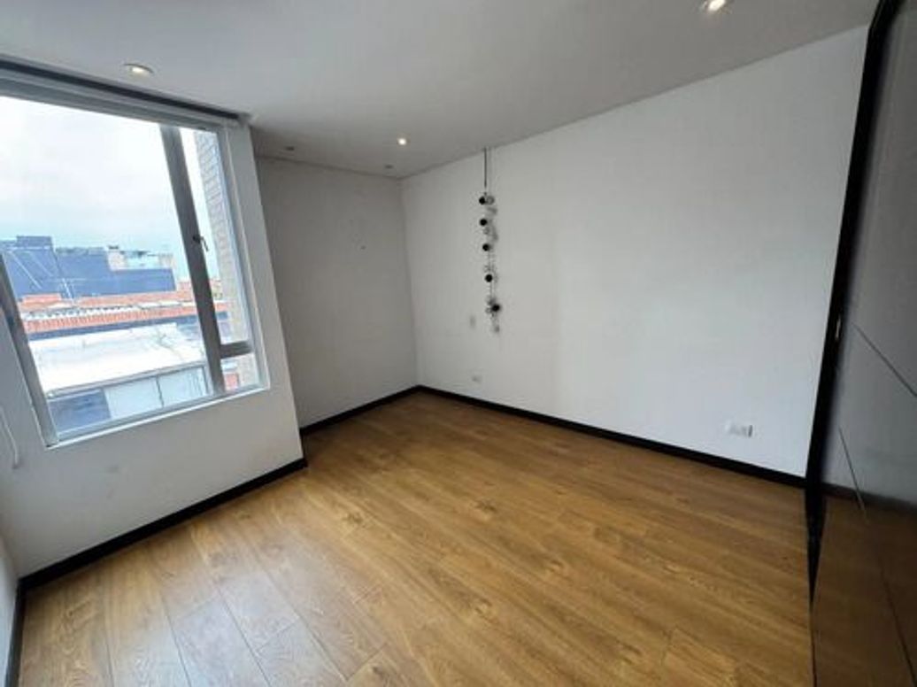 Apartamento de 3 alcobas en venta en Santa Barbara, Bogotá, 120 m² · foto 12 de 12