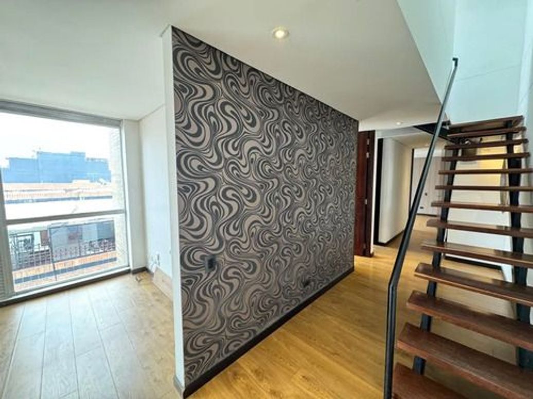 Apartamento de 3 alcobas en venta en Santa Barbara, Bogotá, 120 m² · foto 2 de 12