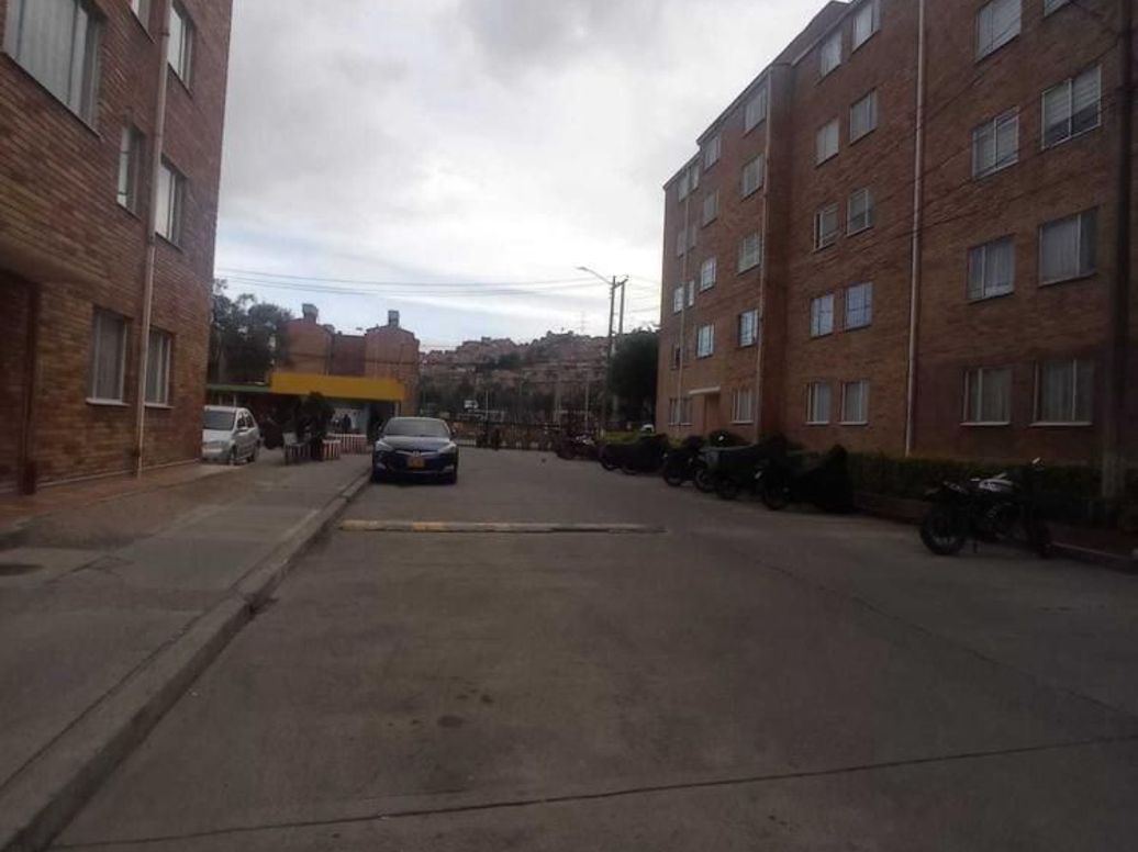 Apartamento de 3 alcobas en venta en Candelaria La Nueva Ii Sector, Bogotá, 55 m² · foto 7 de 20