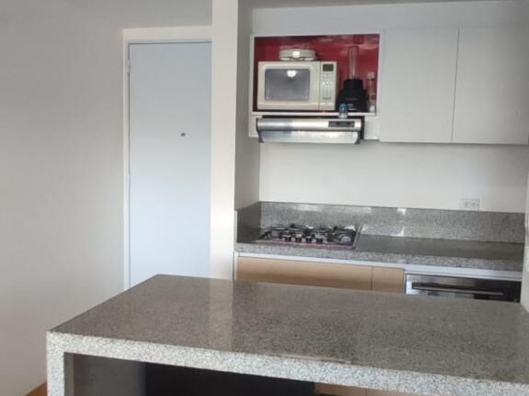 Apartamento de 3 alcobas en venta en San Cipriano, Bogotá, 71 m² · foto 3 de 20