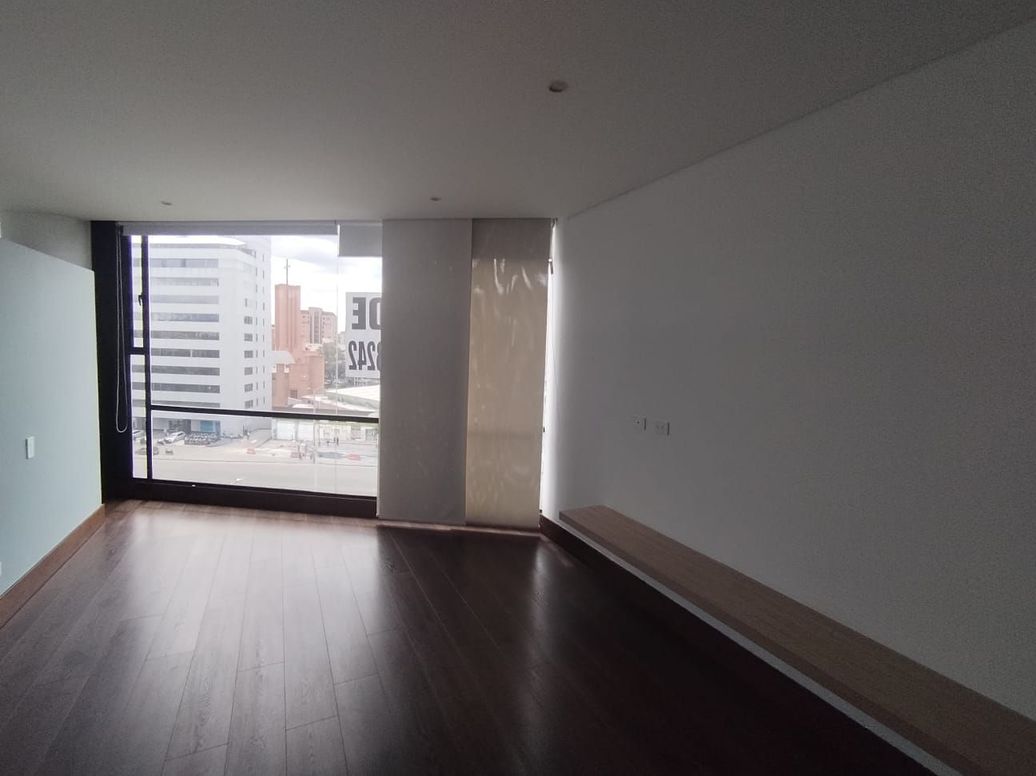 Apartamento de 1 alcoba en venta en Chico Norte Et. Iii, Bogotá, 67 m² · foto 18 de 20