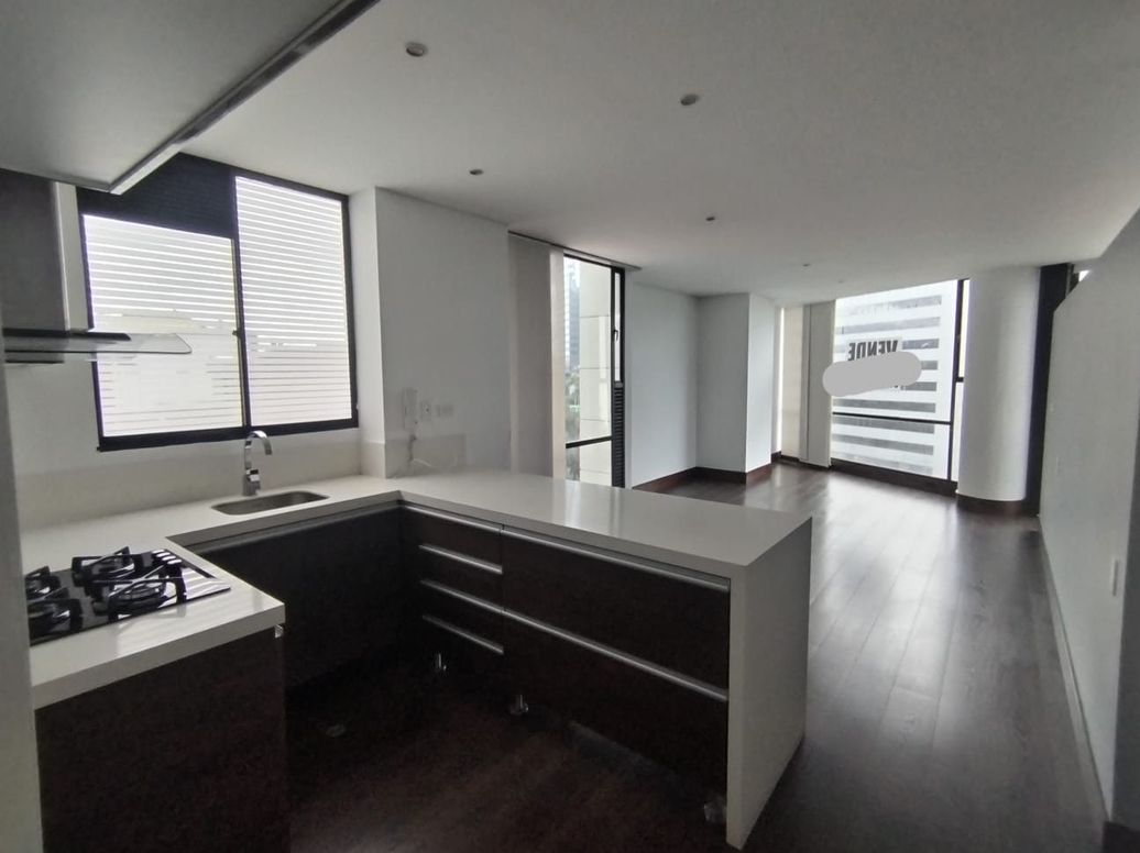 Apartamento de 1 alcoba en venta en Chico Norte Et. Iii, Bogotá, 67 m² · foto 4 de 20