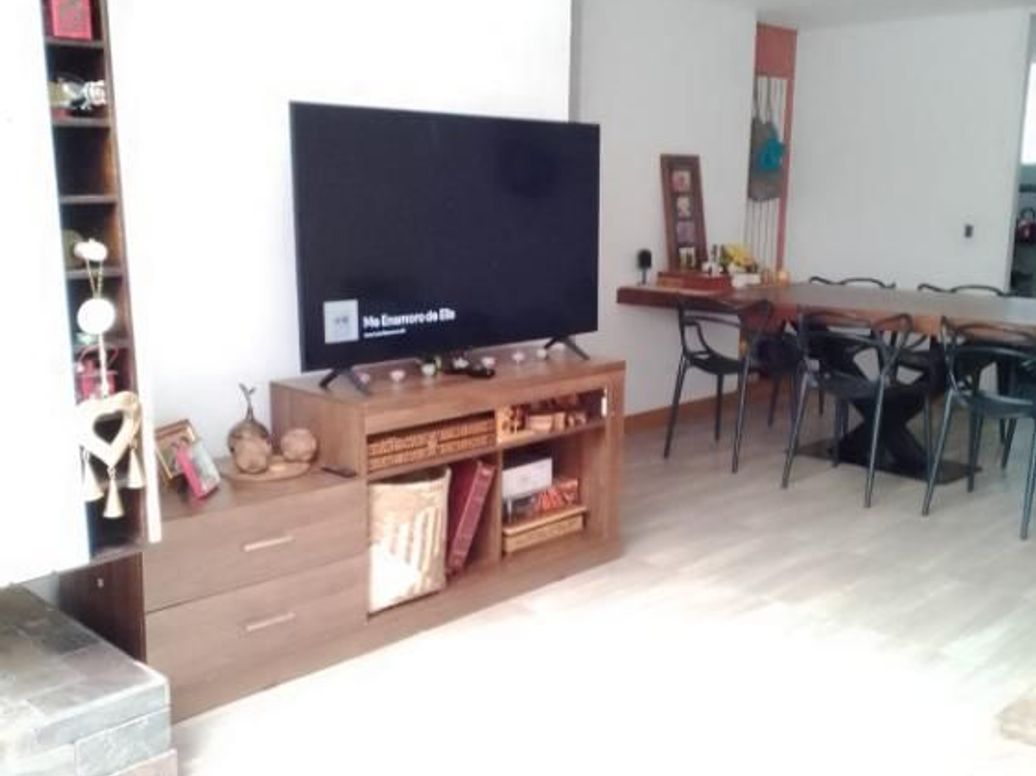 Apartamento de 3 alcobas en venta en Caobos Salazar, Bogotá, 112 m² · foto 5 de 10
