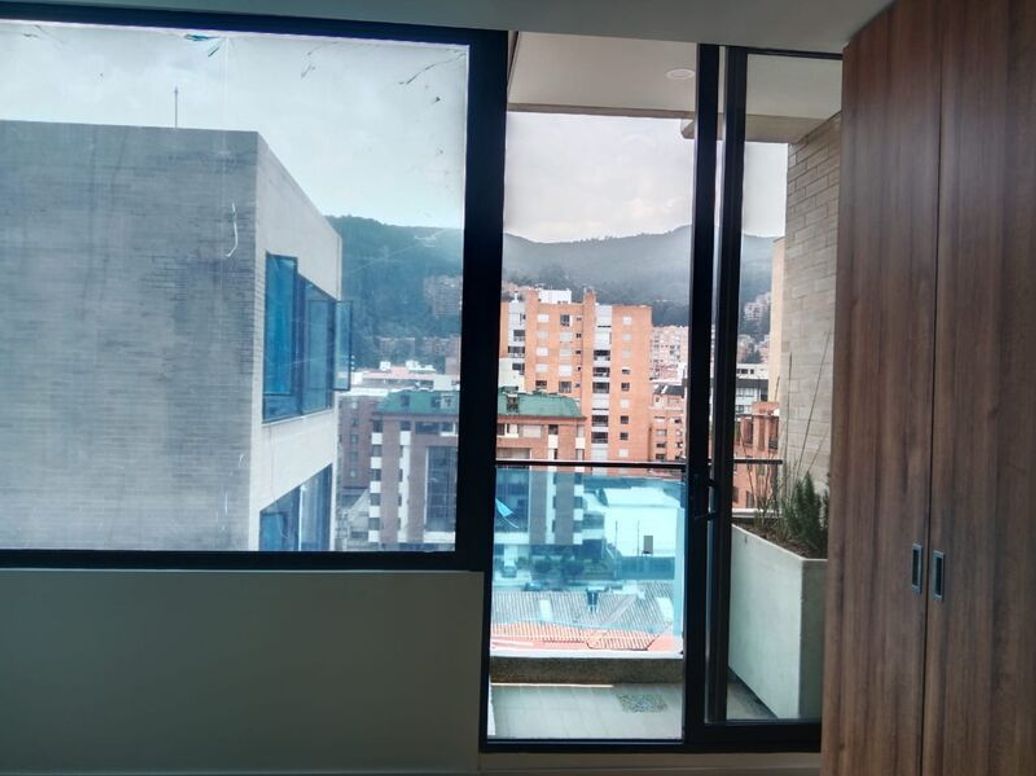 Apartaestudio en venta en Los Cedros Oriental, Bogotá, 36 m² · foto 5 de 16
