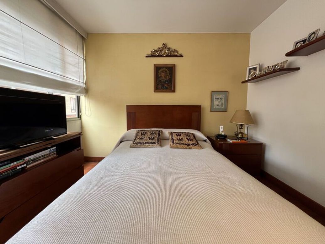 Apartamento de 2 alcobas en venta en Chicó Norte, Bogotá, 85 m² · foto 13 de 19