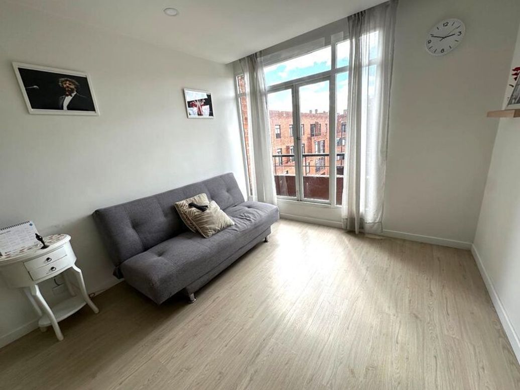 Apartamento de 3 alcobas en venta en Carlos Lleras Restrepo Manzana A, Bogotá, 63 m² · foto 2 de 20