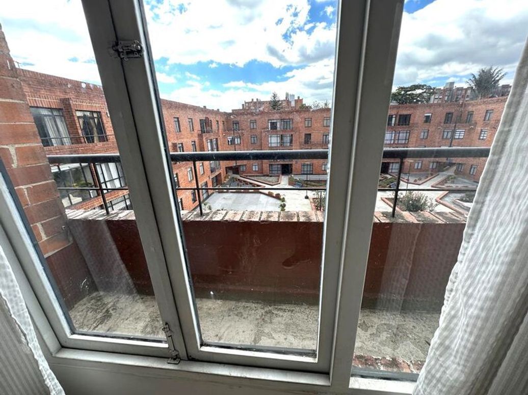 Apartamento de 3 alcobas en venta en Carlos Lleras Restrepo Manzana A, Bogotá, 63 m² · foto 15 de 20