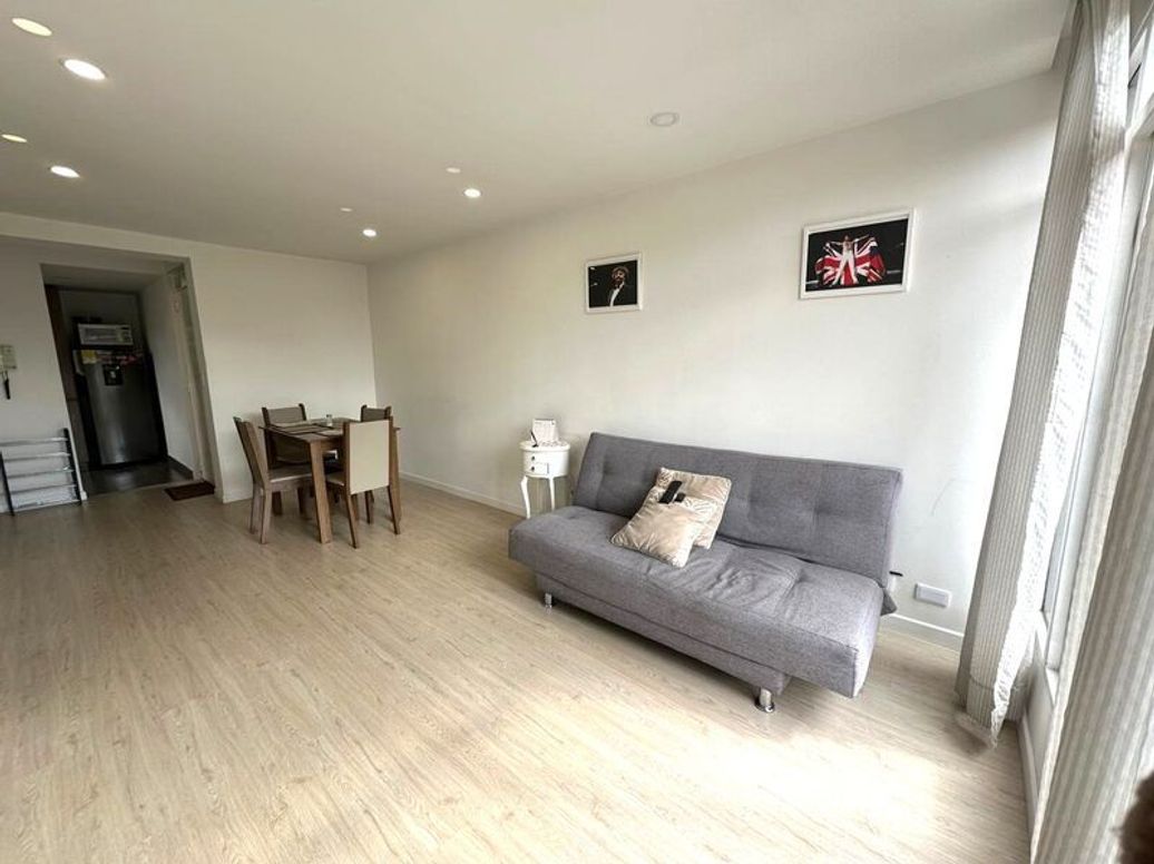 Apartamento de 3 alcobas en venta en Carlos Lleras Restrepo Manzana A, Bogotá, 63 m² · foto 3 de 20