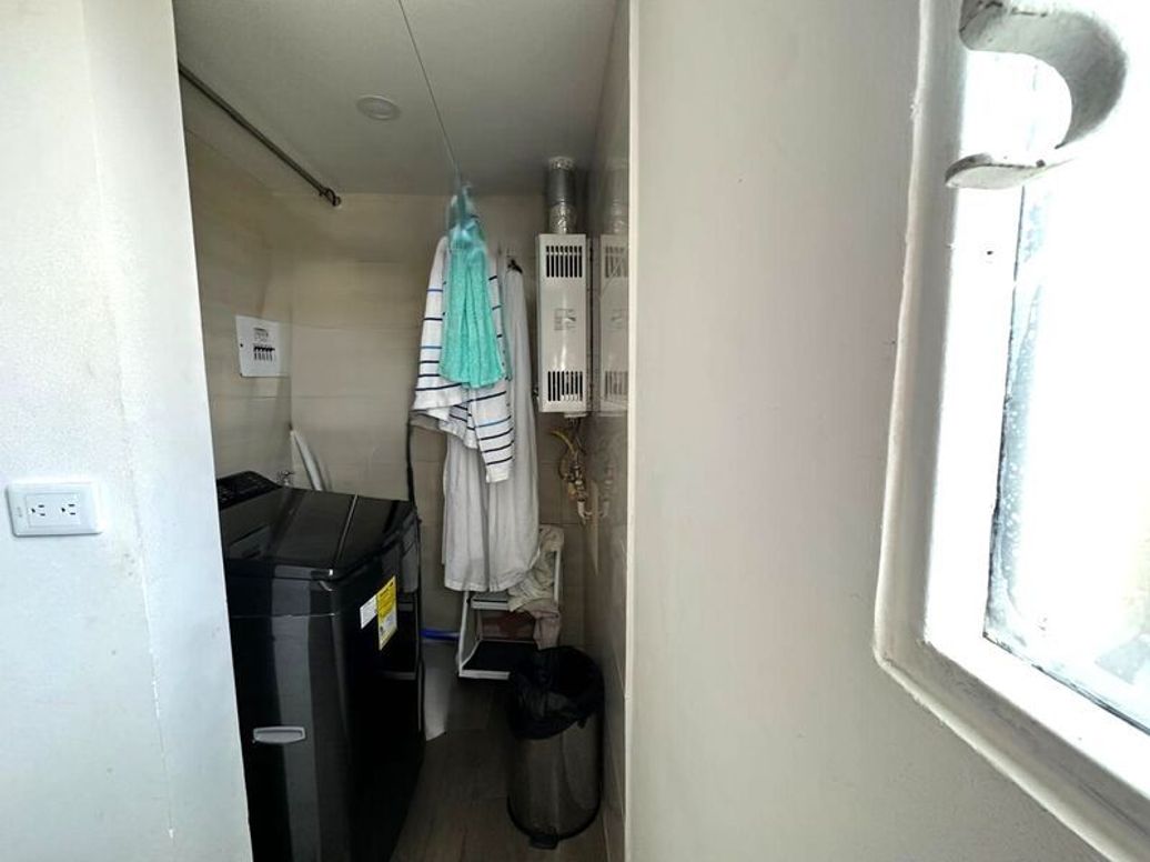 Apartamento de 3 alcobas en venta en Carlos Lleras Restrepo Manzana A, Bogotá, 63 m² · foto 7 de 20