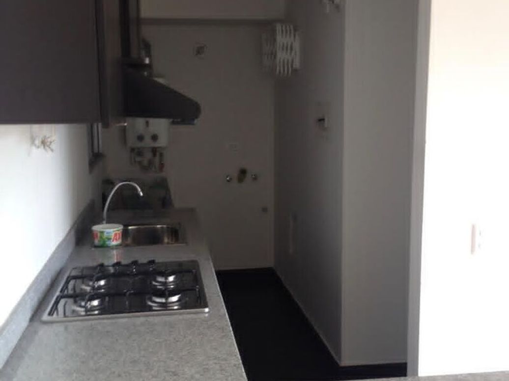 Apartamento de 3 alcobas en venta en Granada Norte, Bogotá, 65 m² · foto 3 de 14