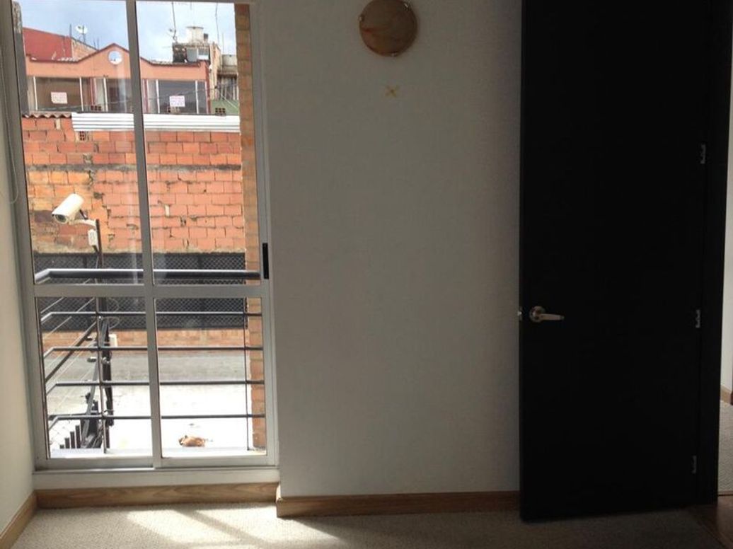 Apartamento de 3 alcobas en venta en Granada Norte, Bogotá, 65 m² · foto 6 de 14