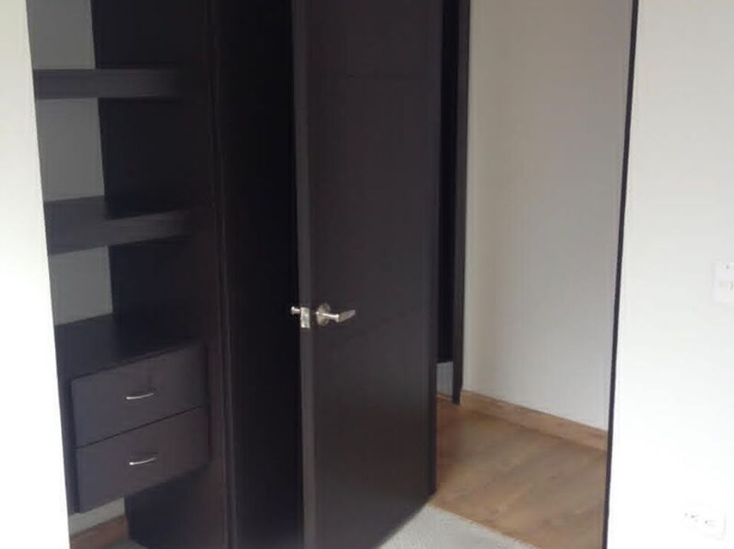 Apartamento de 3 alcobas en venta en Granada Norte, Bogotá, 65 m² · foto 8 de 14