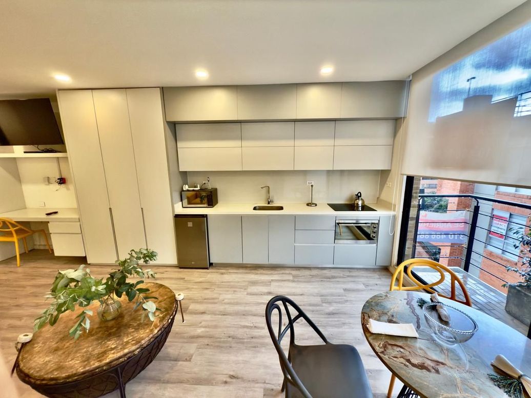 Apartaestudio en venta en Santa Barbara Occidental, Bogotá, 37 m² · foto 6 de 19