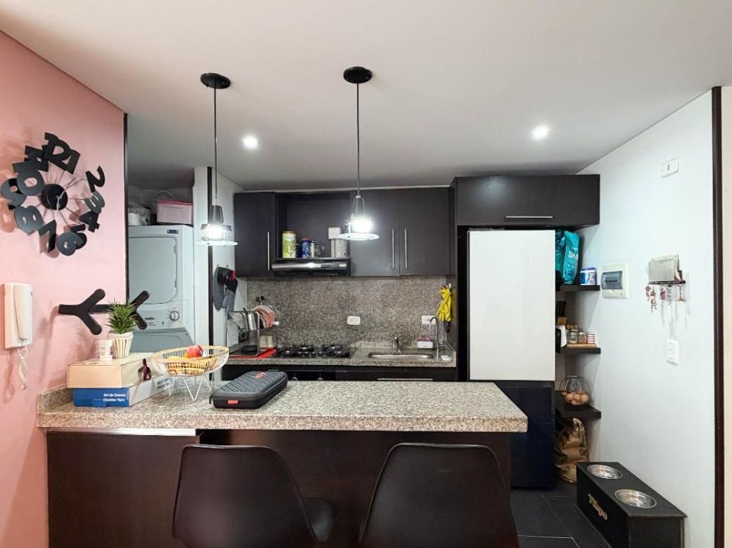 Apartamento de 2 alcobas en venta en Cedro Salazar, Bogotá, 79 m² · foto 4 de 20