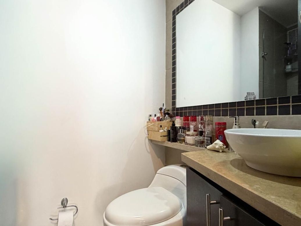 Apartamento de 2 alcobas en venta en Cedro Salazar, Bogotá, 79 m² · foto 6 de 20