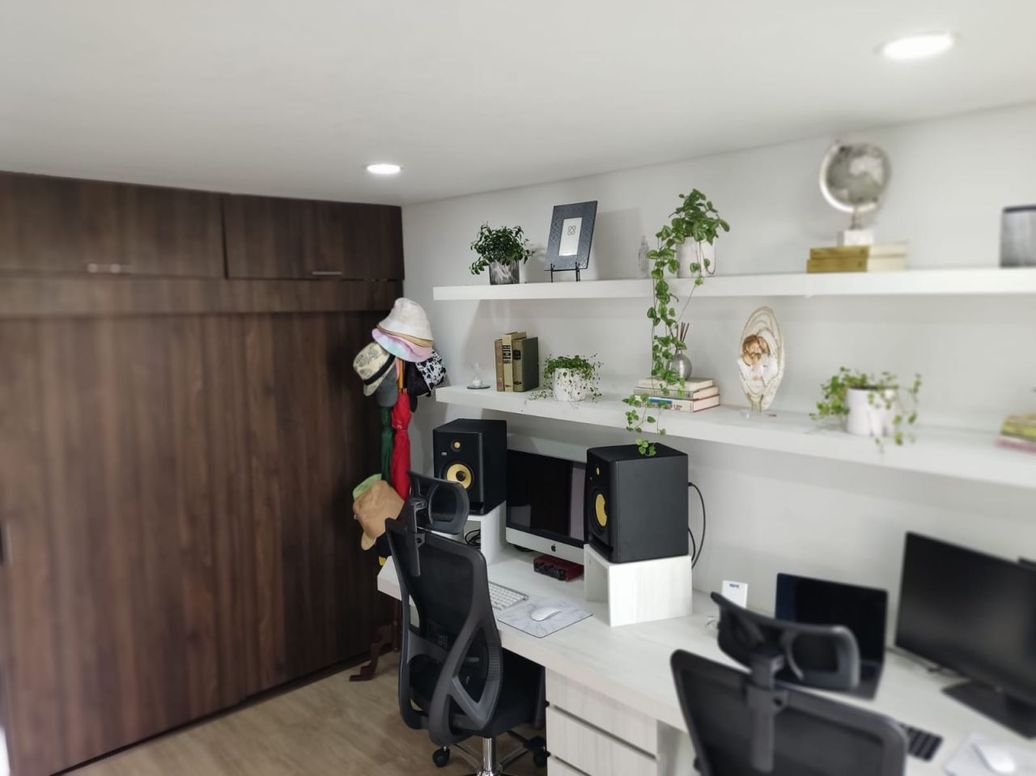 Apartamento de 3 alcobas en venta en Santa Barbara Oriental, Bogotá, 106 m² · foto 8 de 19