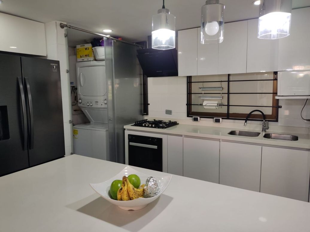 Apartamento de 3 alcobas en venta en Santa Barbara Oriental, Bogotá, 106 m² · foto 7 de 19