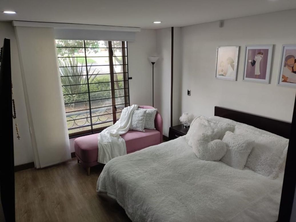 Apartamento de 3 alcobas en venta en Santa Barbara Oriental, Bogotá, 106 m² · foto 12 de 19