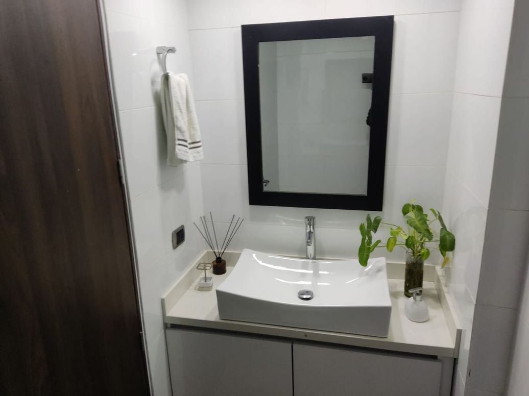 Apartamento de 3 alcobas en venta en Santa Barbara Oriental, Bogotá, 106 m² · foto 18 de 19