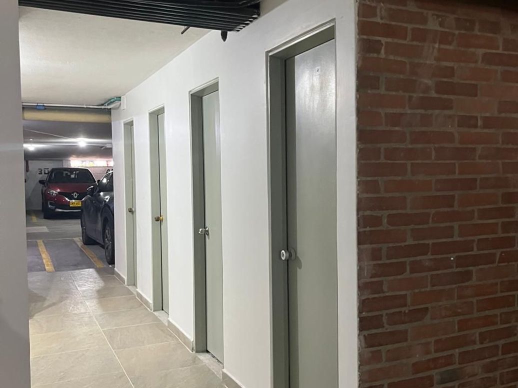 Apartamento de 3 alcobas en venta en Santa Barbara Central, Bogotá, 100 m² · foto 4 de 20