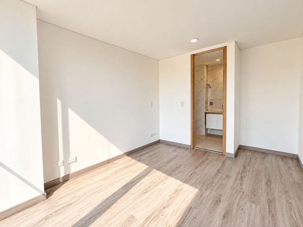 Apartamento de 2 alcobas en venta en Quinta Paredes, Bogotá, 56 m² · foto 4 de 13