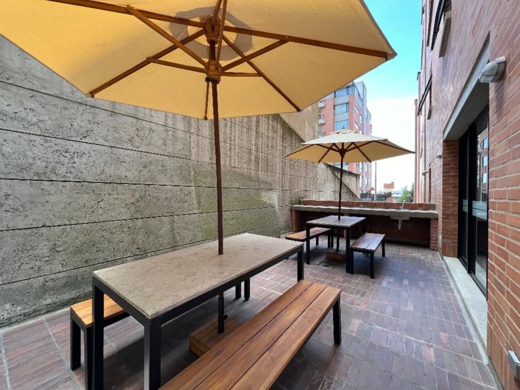 Apartamento de 1 alcoba en venta en El Refugio, Bogotá, 50 m² · foto 14 de 16