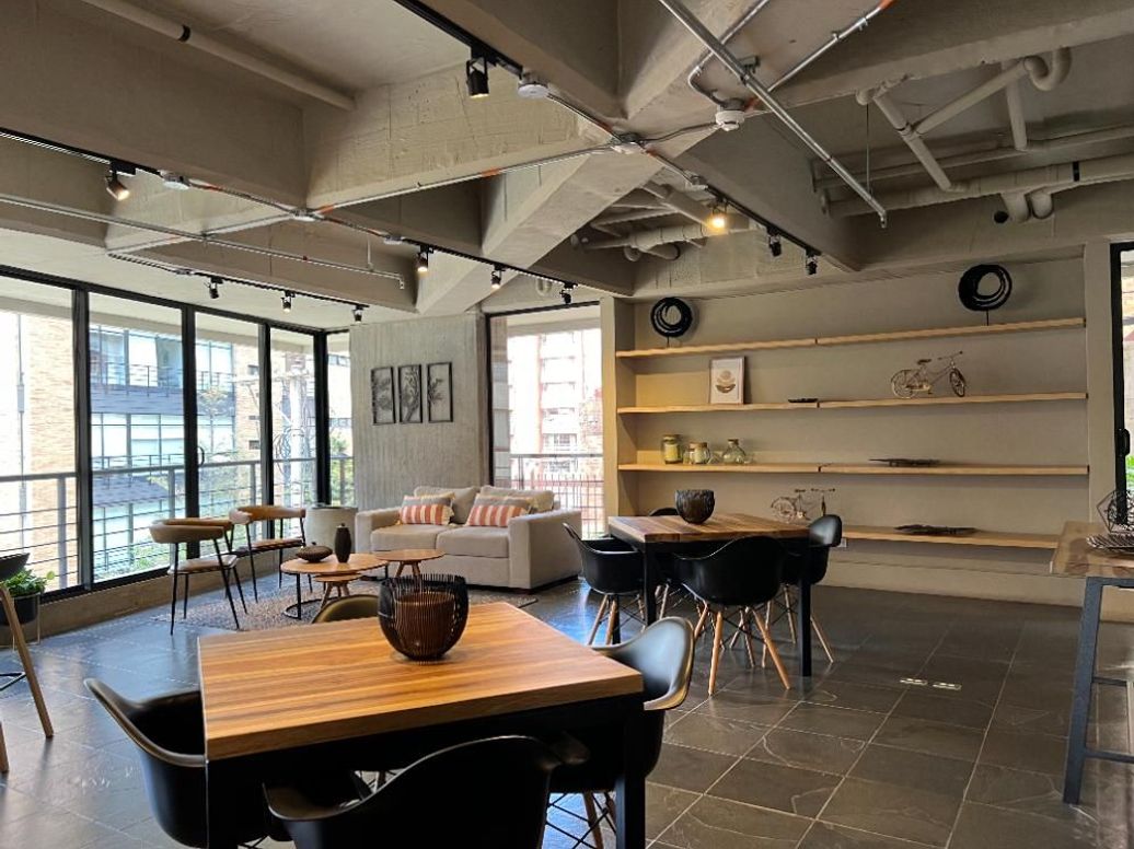 Apartamento de 1 alcoba en venta en El Refugio, Bogotá, 50 m² · foto 12 de 16