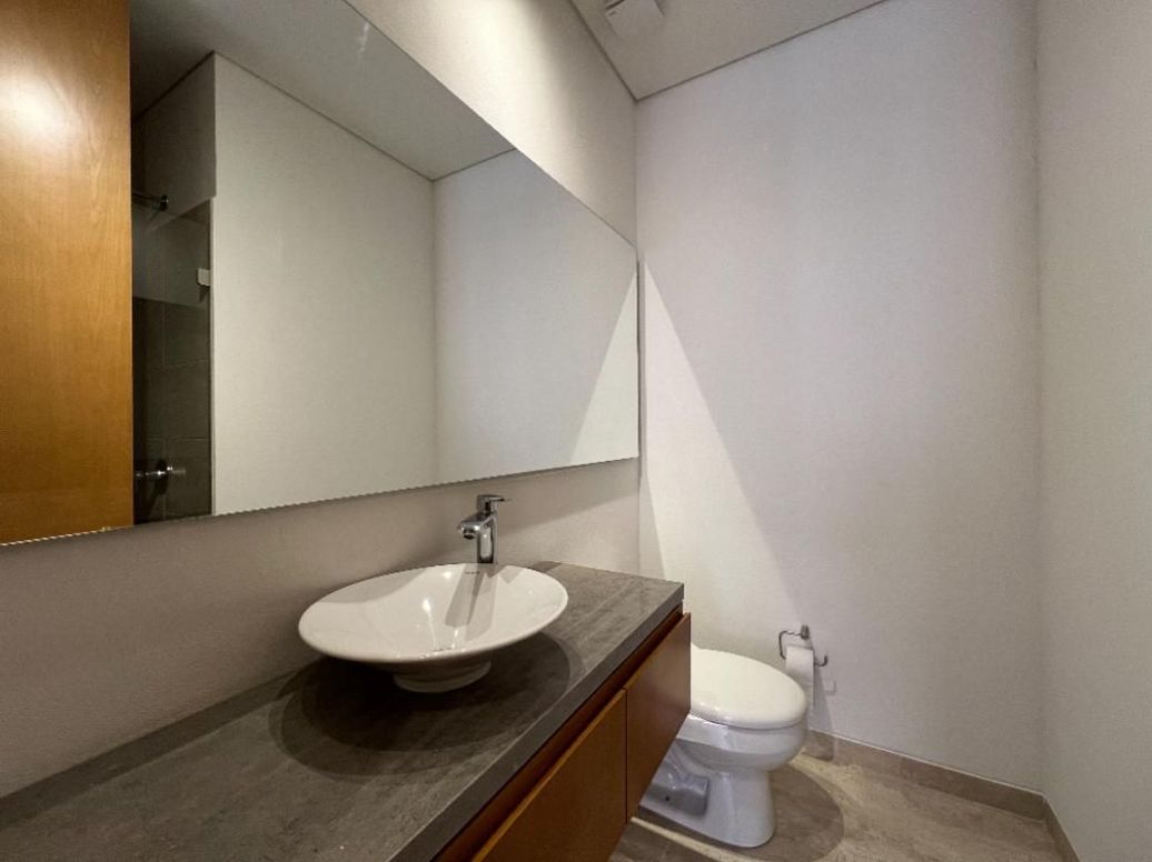 Apartamento de 1 alcoba en venta en El Refugio, Bogotá, 50 m² · foto 8 de 16