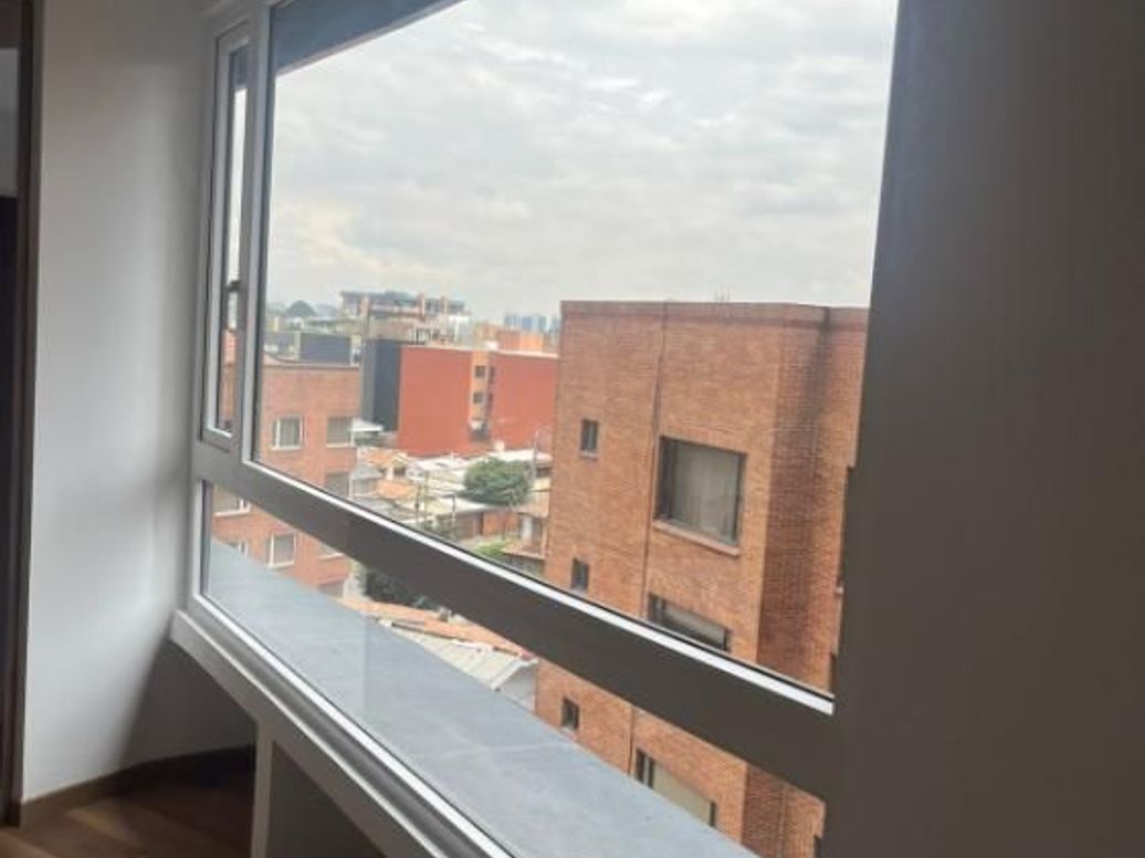 Apartamento de 1 alcoba en venta en Molinos Norte, Bogotá, 33 m² · foto 4 de 17
