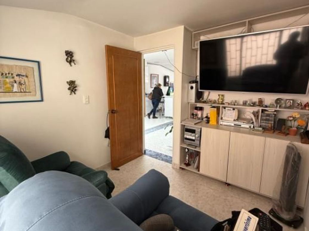 Apartamento de 3 alcobas en venta en Autopista Medellin, Bogotá, 150 m² · foto 7 de 12