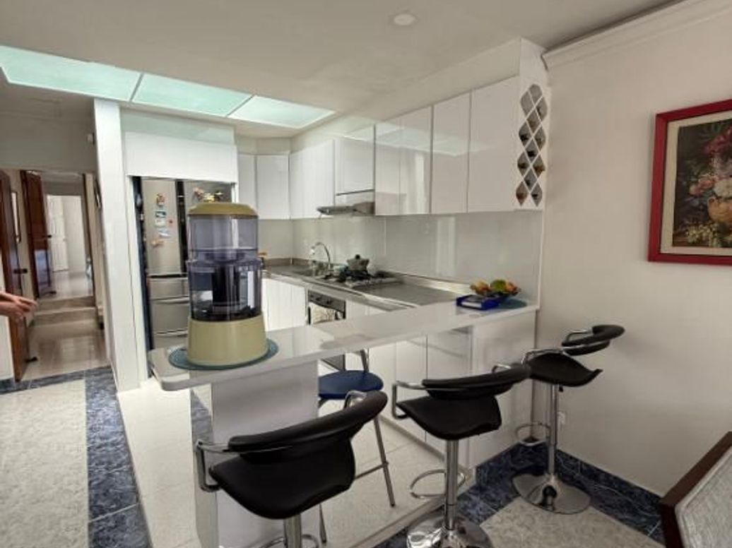 Apartamento de 3 alcobas en venta en Autopista Medellin, Bogotá, 150 m² · foto 3 de 12