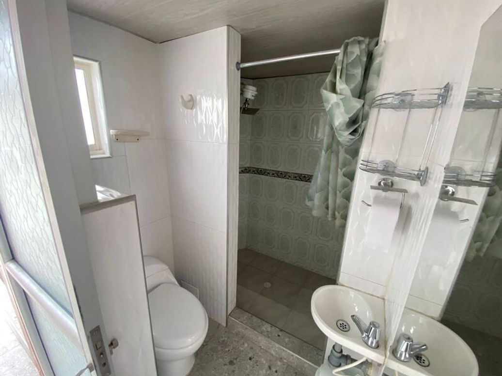 Casa de 3 alcobas en venta en La Camelia, Bogotá, 200 m² · foto 10 de 20