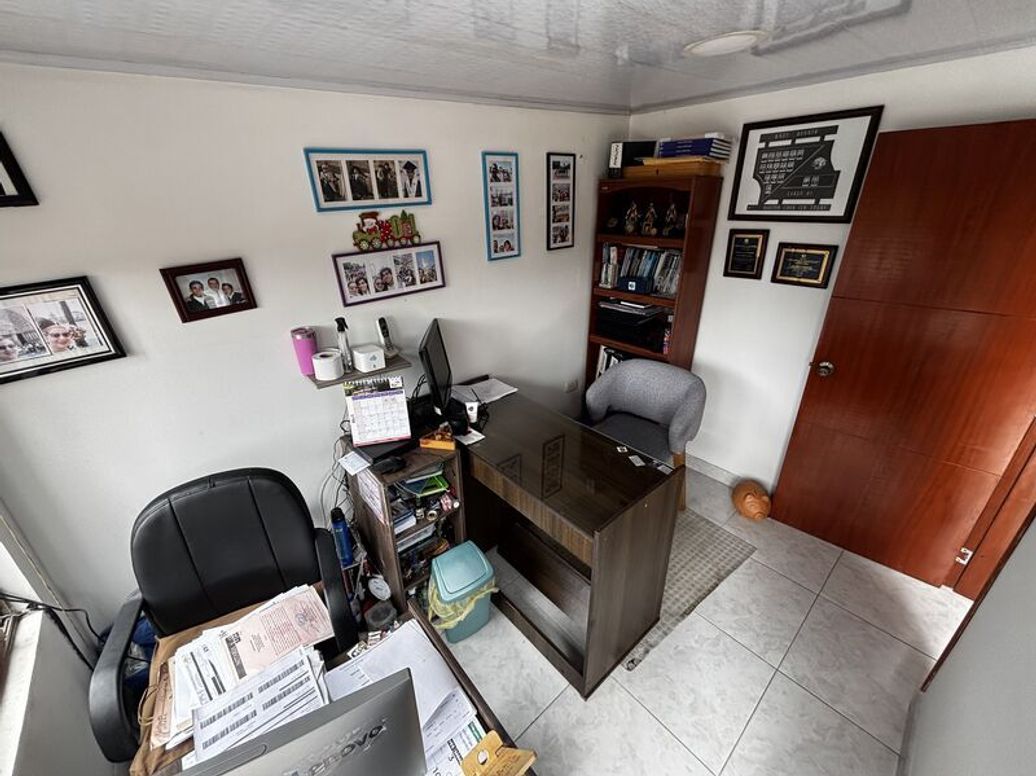 Casa de 6 alcobas en venta en Quintas De Santa Bárbara, Bogotá, 215 m² · foto 12 de 20