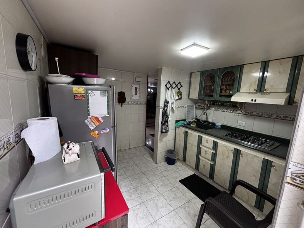 Casa de 6 alcobas en venta en Quintas De Santa Bárbara, Bogotá, 215 m² · foto 9 de 20
