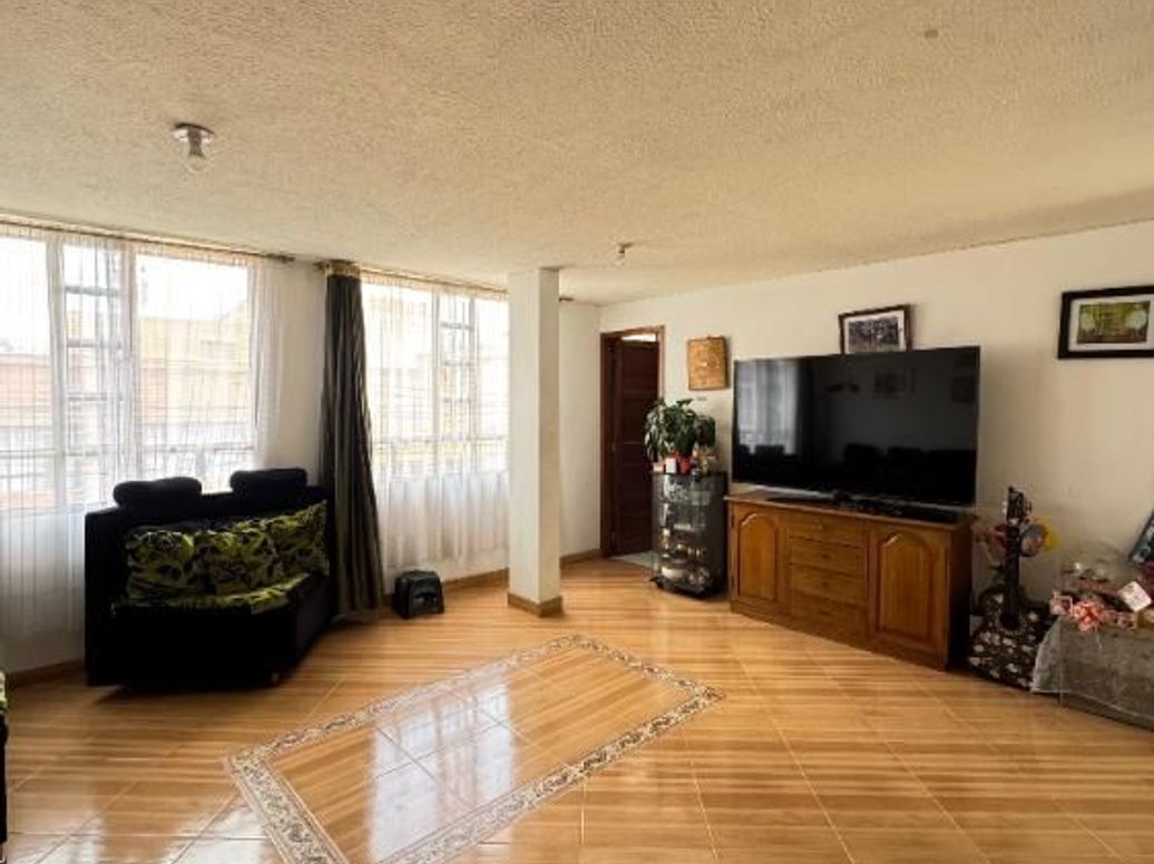 Casa de 4 alcobas en venta en Tuna Alta, Bogotá, 257 m² · foto 17 de 20
