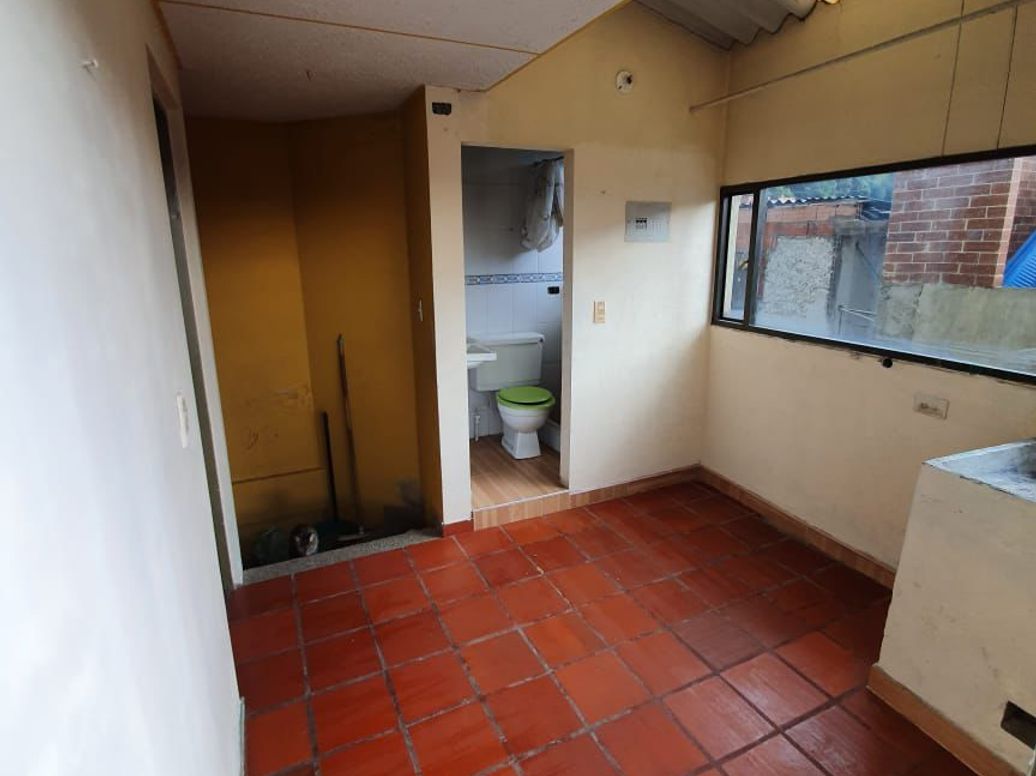 Casa de 4 alcobas en venta en Tuna Alta, Bogotá, 257 m² · foto 2 de 20