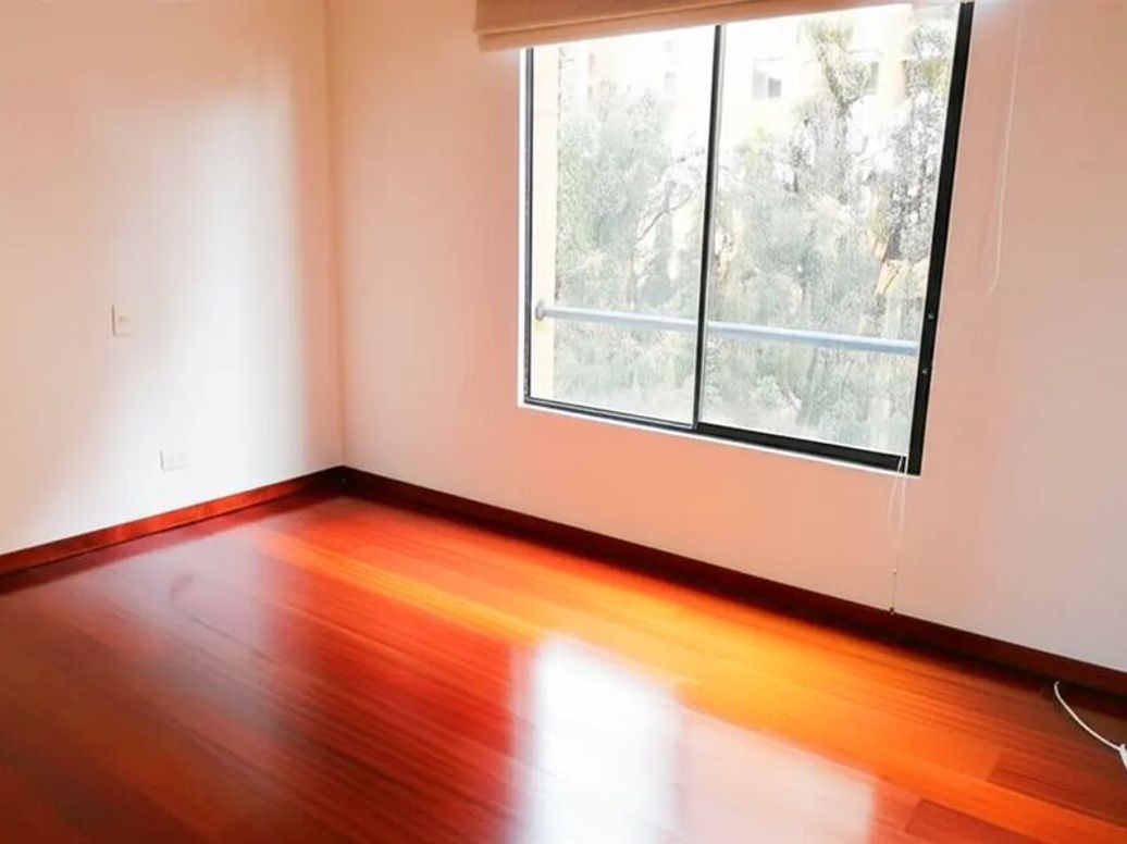 Apartamento en venta en Santa Ana Occidental, Bogotá · foto 9 de 19