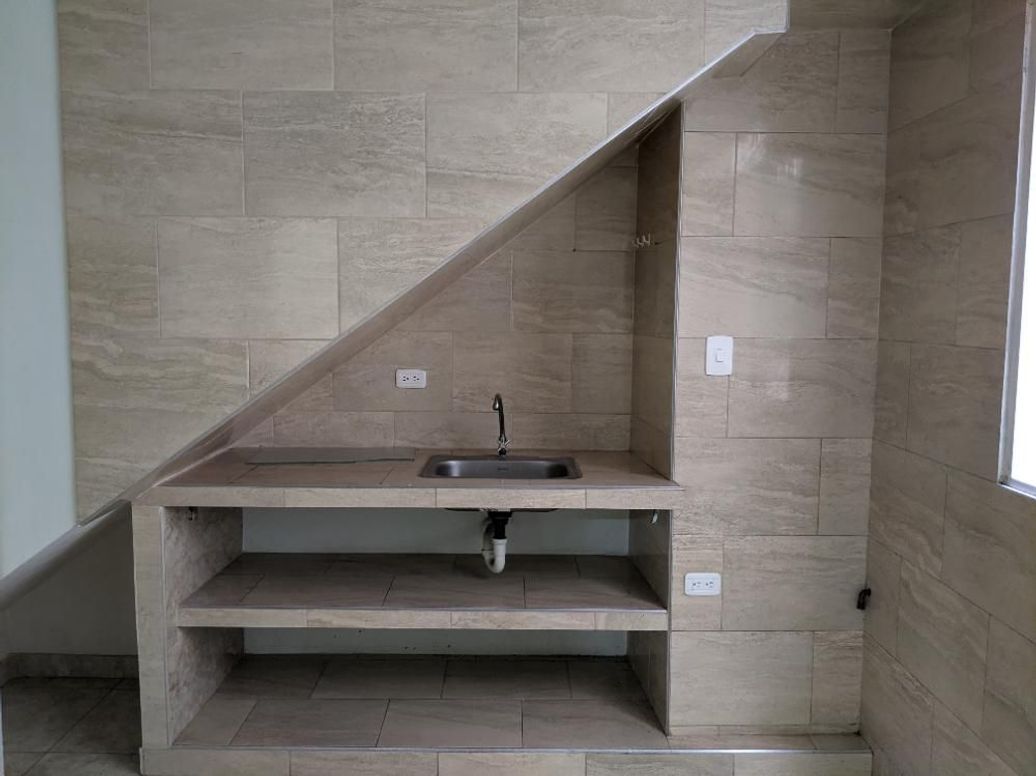 Casa de 6 alcobas en venta en Gualoche, Bogotá, 290 m² · foto 6 de 20