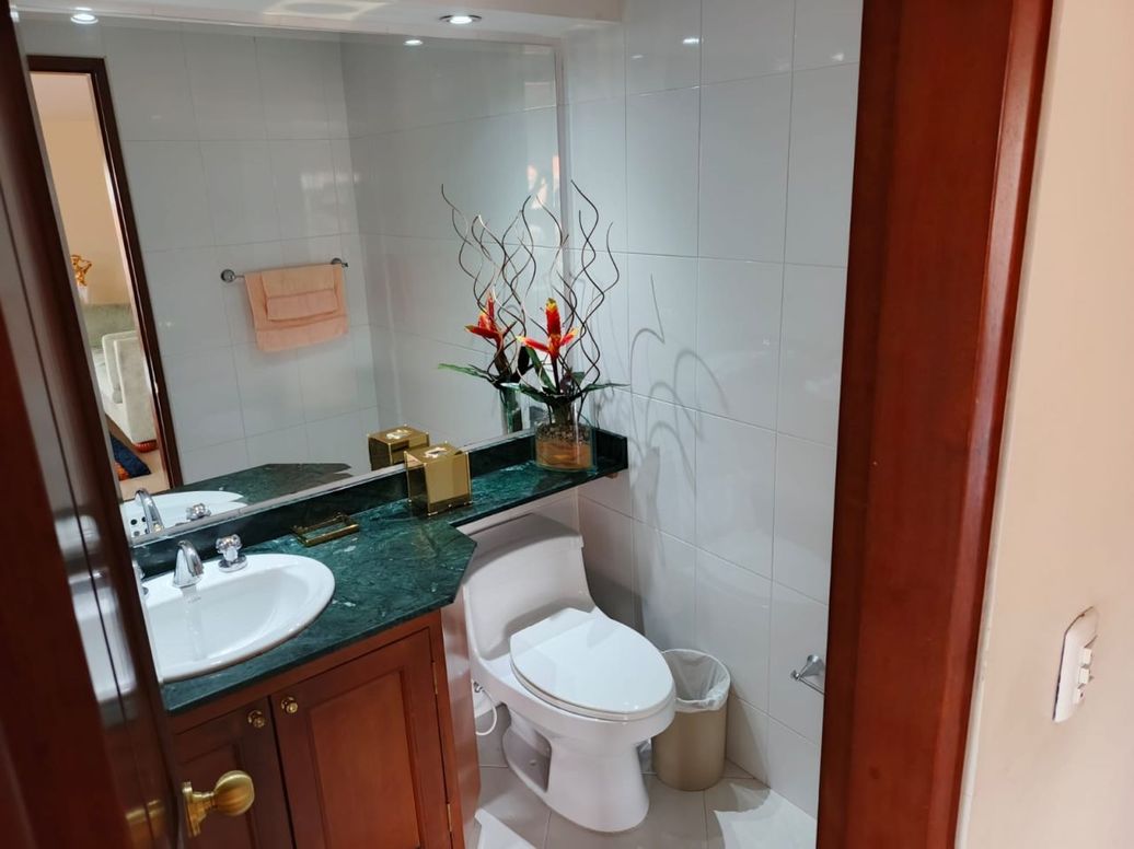 Apartamento de 3 alcobas en venta en Bella Suiza, Bogotá, 152 m² · foto 18 de 20