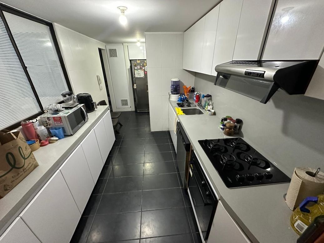 Apartamento de 3 alcobas en venta en Santa Barbara Oriental, Bogotá, 192 m² · foto 7 de 20