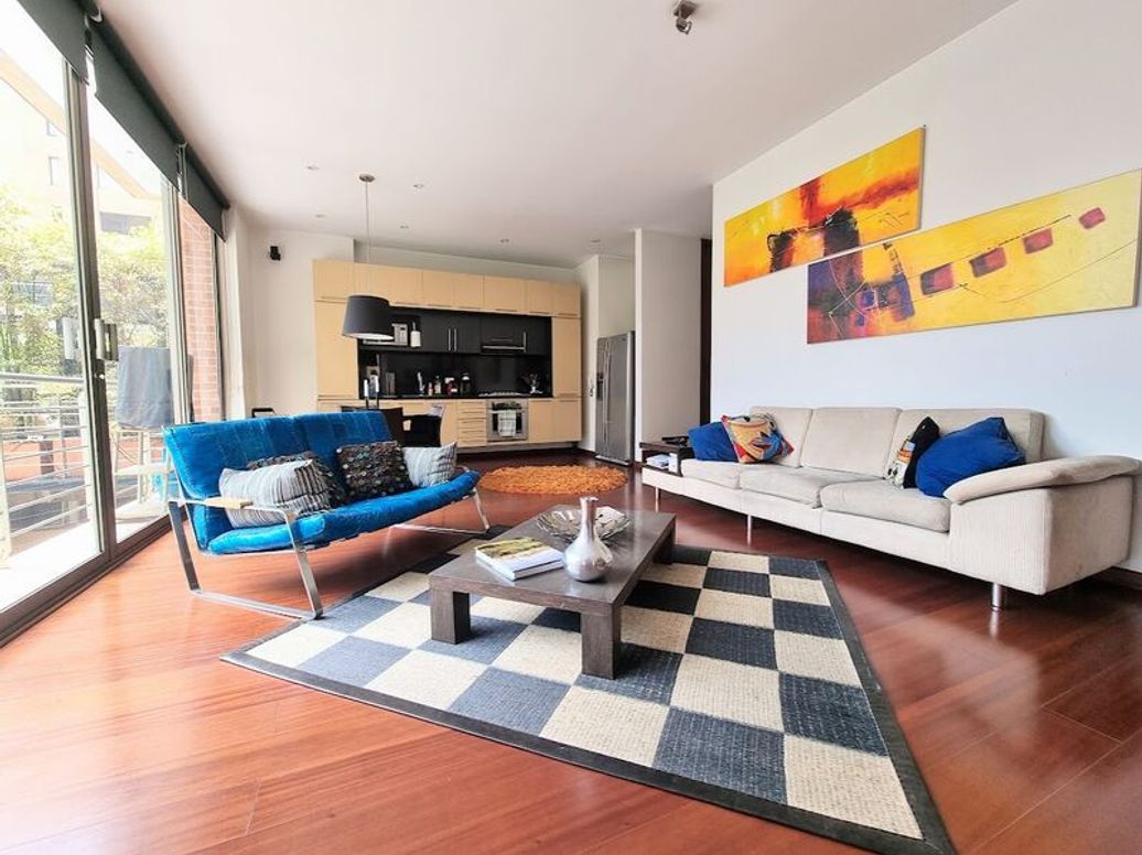 Apartamento de 1 alcoba en venta en El Refugio, Bogotá, 82 m² · foto 4 de 20