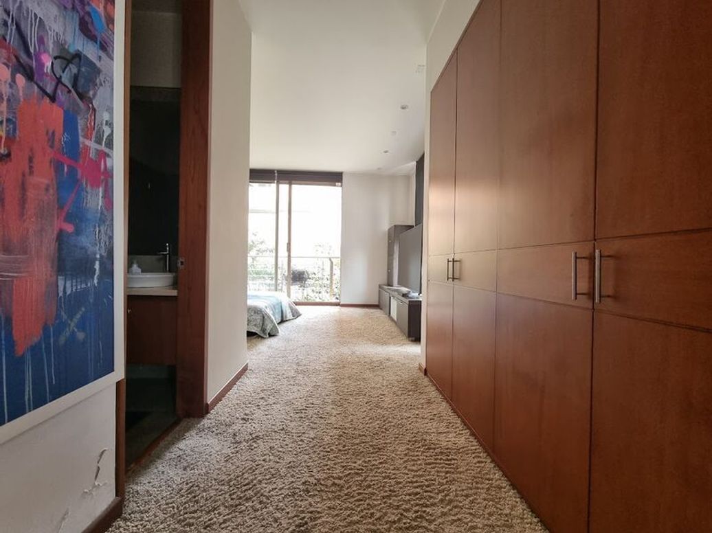 Apartamento de 1 alcoba en venta en El Refugio, Bogotá, 82 m² · foto 15 de 20