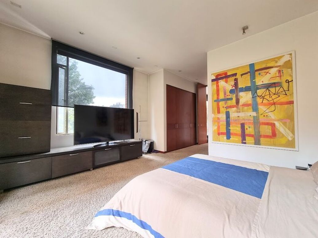 Apartamento de 1 alcoba en venta en El Refugio, Bogotá, 82 m² · foto 18 de 20