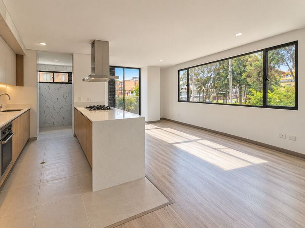 Apartamento de 2 alcobas en venta en Quinta Paredes, Bogotá, 78 m² · foto 3 de 20