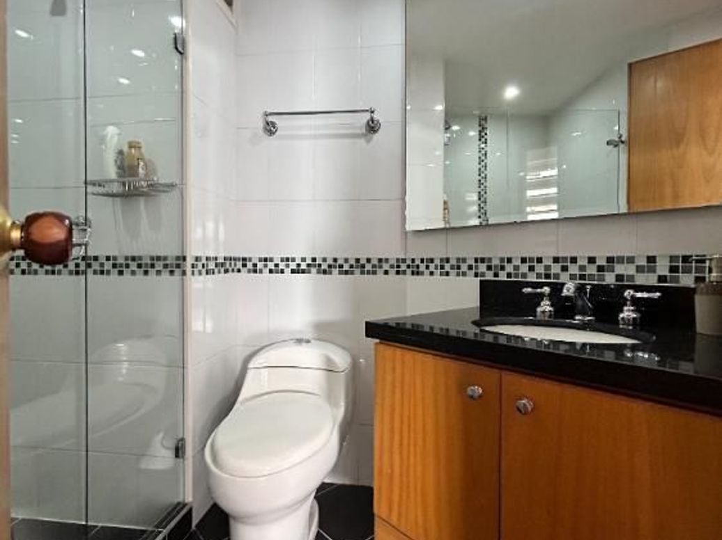 Apartamento de 4 alcobas en venta en Santa Ana Occidental, Bogotá, 177 m² · foto 18 de 20