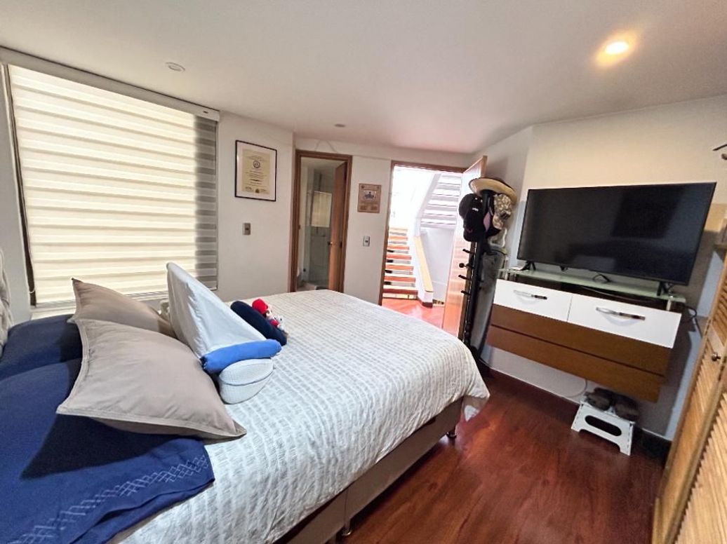 Apartamento de 4 alcobas en venta en Santa Ana Occidental, Bogotá, 177 m² · foto 12 de 20