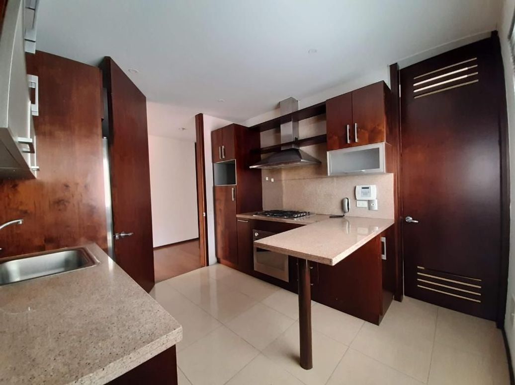 Apartamento de 2 alcobas en arriendo en Bellavista, Bogotá, 156 m² · foto 9 de 19