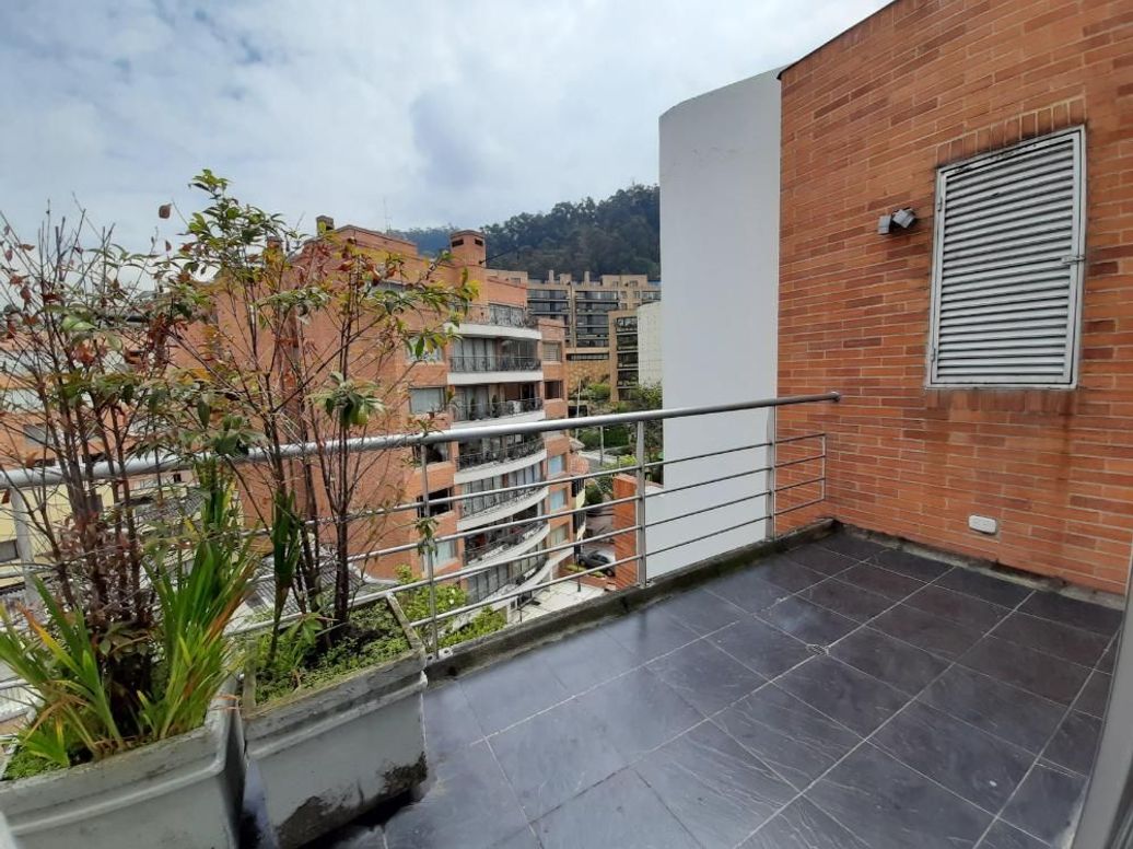 Apartamento de 2 alcobas en arriendo en Bellavista, Bogotá, 156 m² · foto 16 de 19